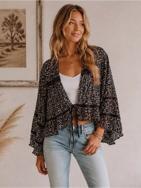 American Eagle Outfitters Black Patterned Tie-Front Flowy Boho Chic Top